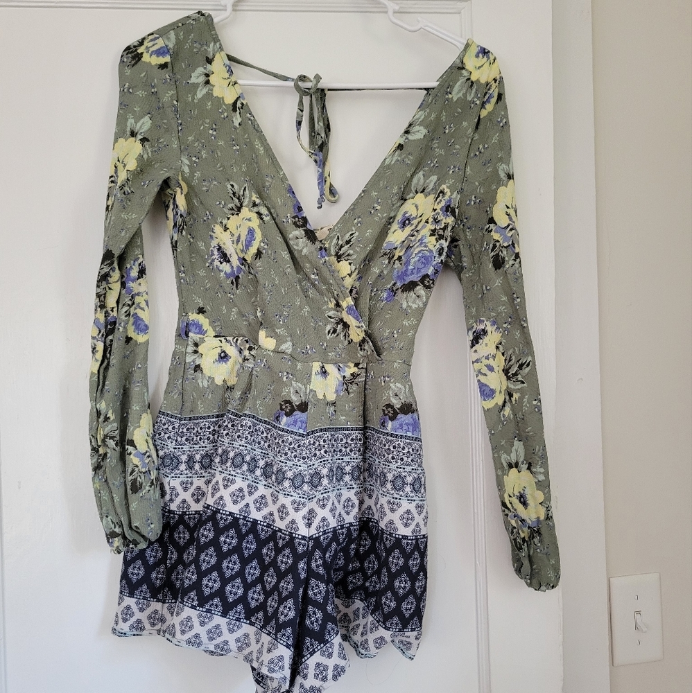 Open back floral print romper